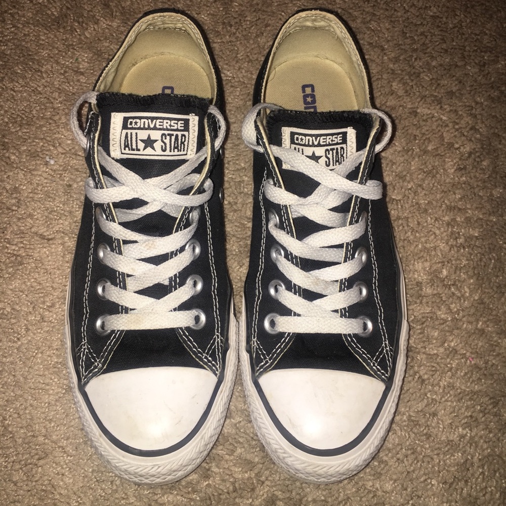 black converse